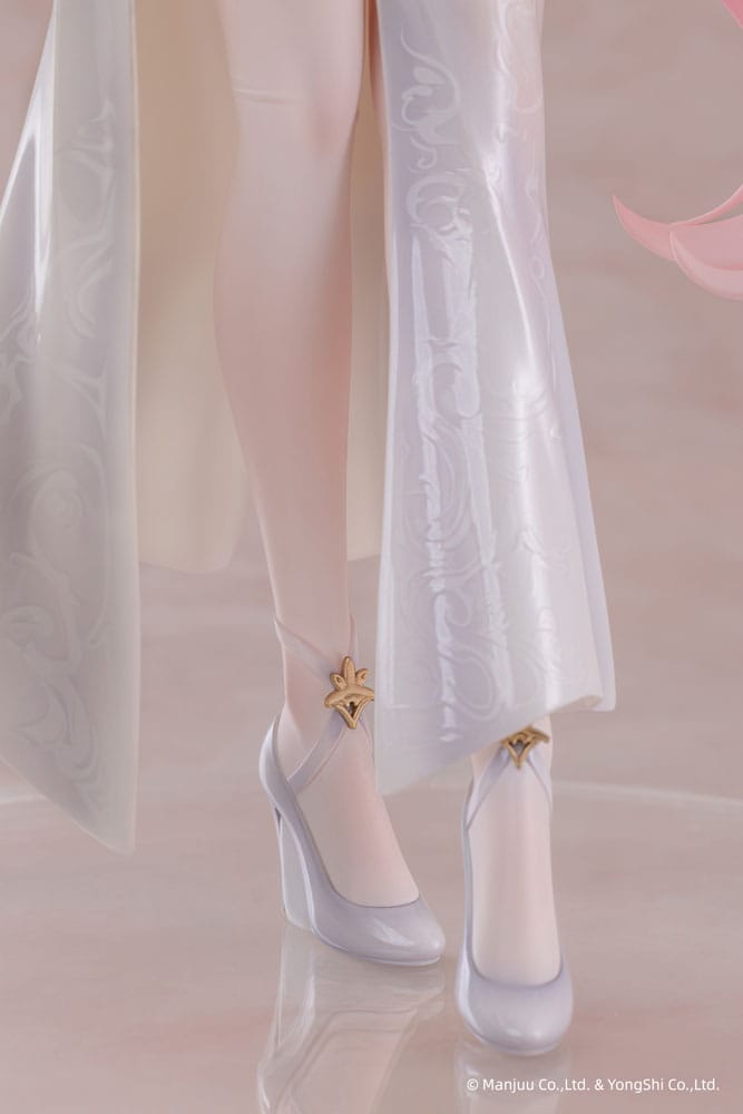 Azur Lane PVC Statue 1/6 Theseus: New Year's White Plumage Ver. 27 cm