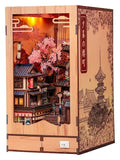 Book Nook Twilight Sakura Path 23 x 12 cm