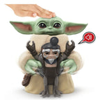 Star Wars: The Mandalorian & Grogu Electronic Action Figure Huggin' Grogu & Anzellan 17 cm