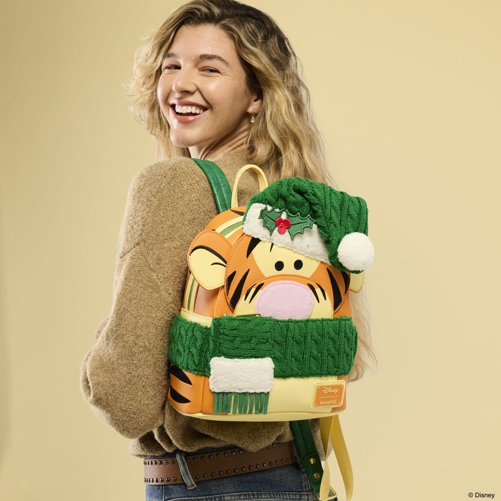Winnie the Pooh by Loungefly Mini Backpack Holiday