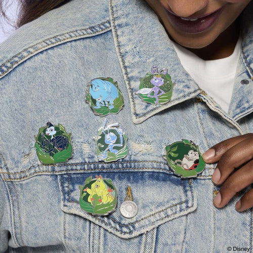 A Bug's Life by Loungefly Enamel Pins Blind Display (12)