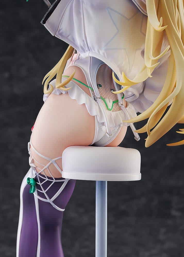 Goddess of Victory: Nikke PVC Statue 1/6 Rupee: Winter Shopper 30 cm