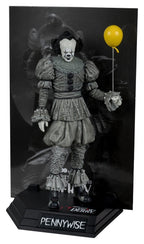 It Welcome to Derry Movie Maniacs Figure Pennywise (Black &amp; White) 16 cm