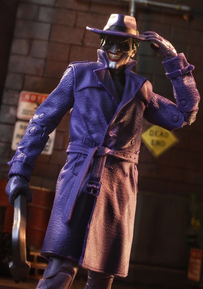 DC Multiverse McFarlane Vault Collection Action Figure The Joker (The Comedian) (Batman: Three Jokers) 18 cm