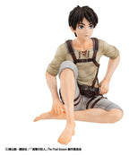 Attack on Titan G.E.M. Series PVC Figures 2-Pack Eren Yeager & Squad Captain Levi Palm Size