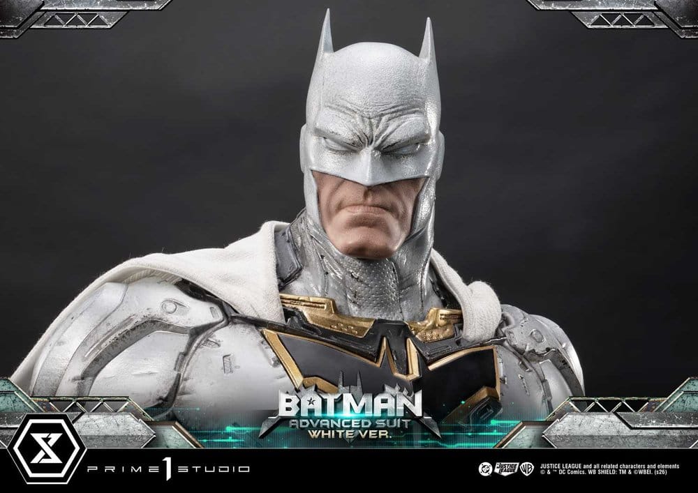 DC Comics Ultimate Museum Masterline Statue Batman Advanced Suit White Version (Design By Josh Nizzi) 51 cm